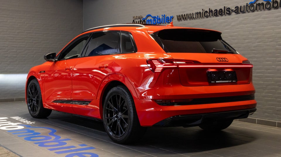 Audi e-tron 55 S-line quattro 5d