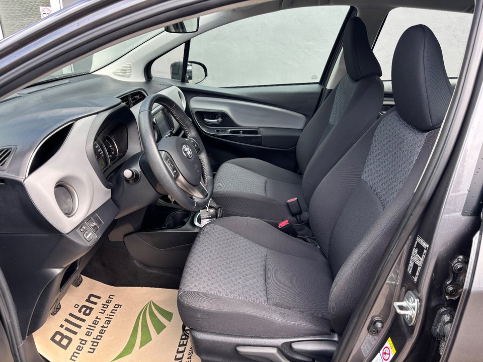 Toyota Yaris 1,3 VVT-i T2 5d