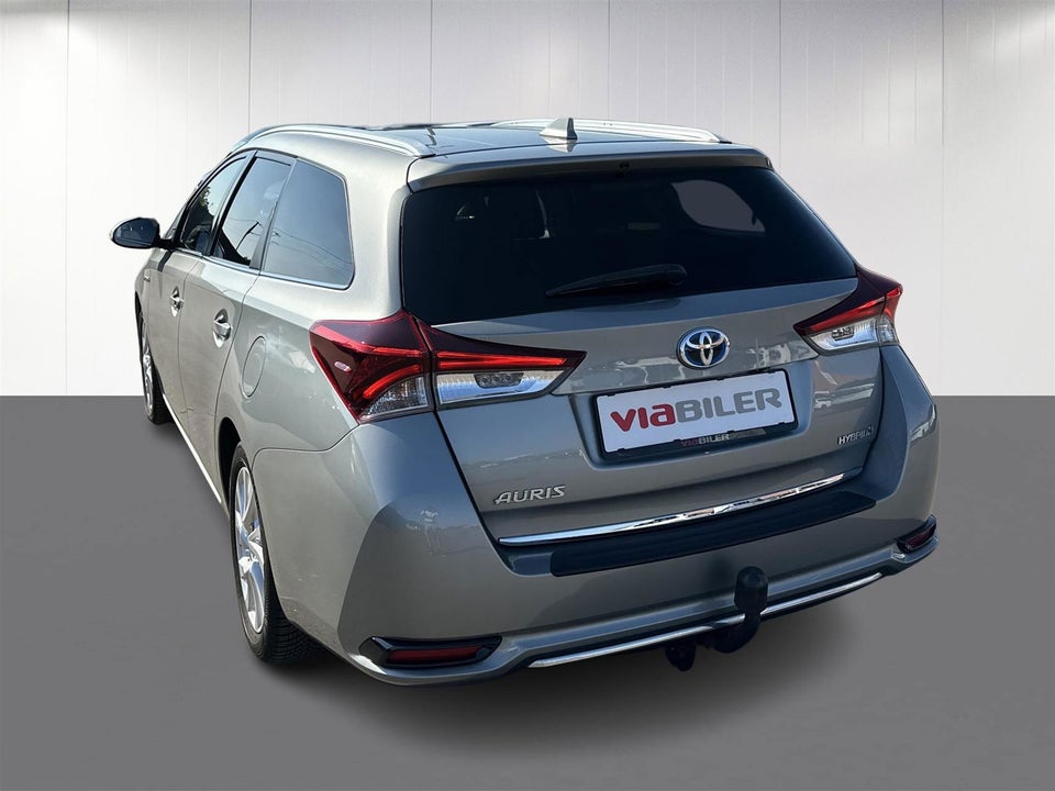 Toyota Auris 1,8 Hybrid H2 Comfort Touring Sports CVT 5d