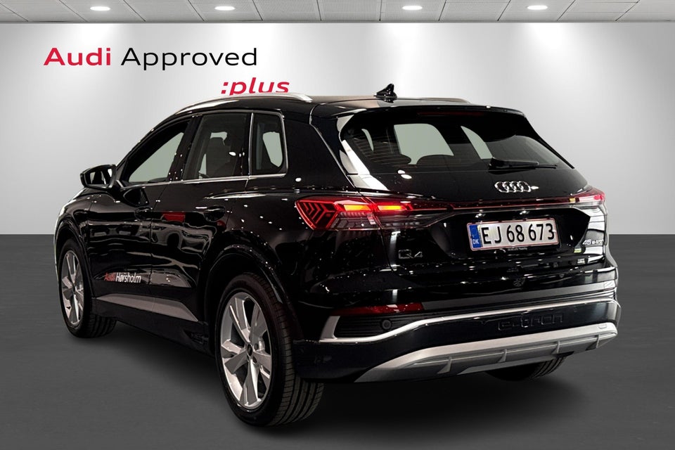 Audi Q4 e-tron 45 S-line 5d