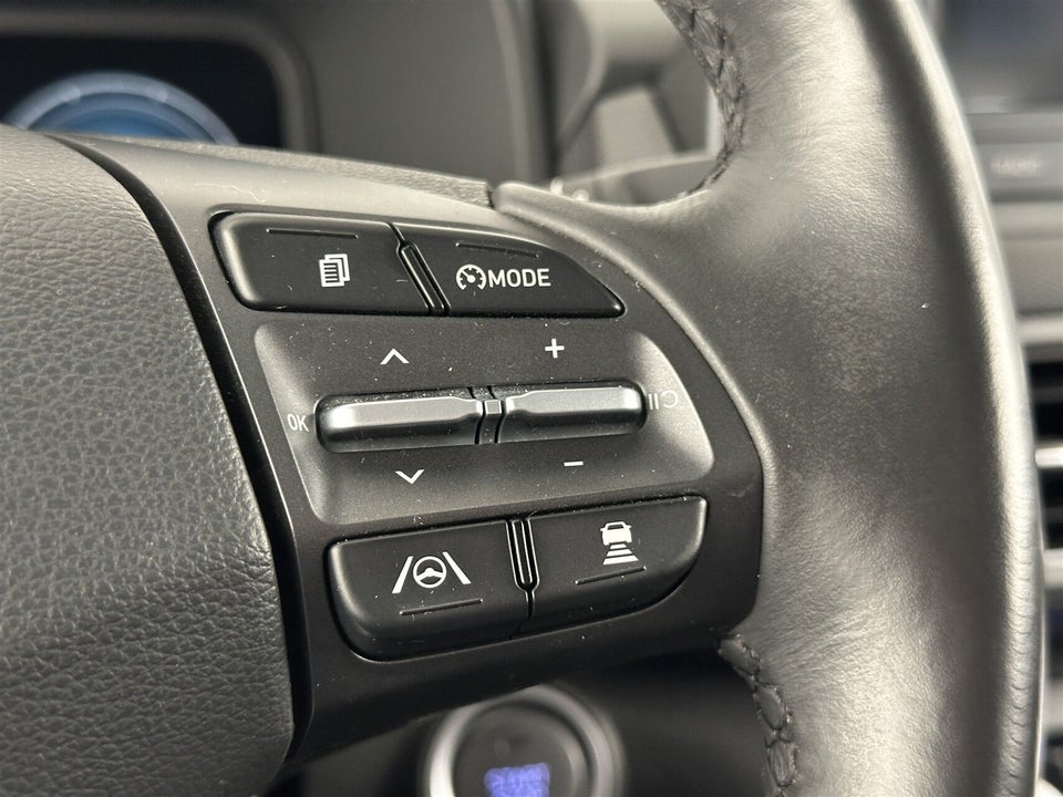 Hyundai Kona 39 EV Essential 5d