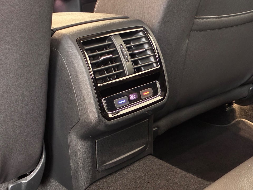 VW Passat 1,5 TSi 150 Elegance High Variant DSG 5d