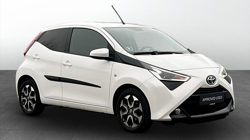 Toyota Aygo 1,0 VVT-i x-press 5d