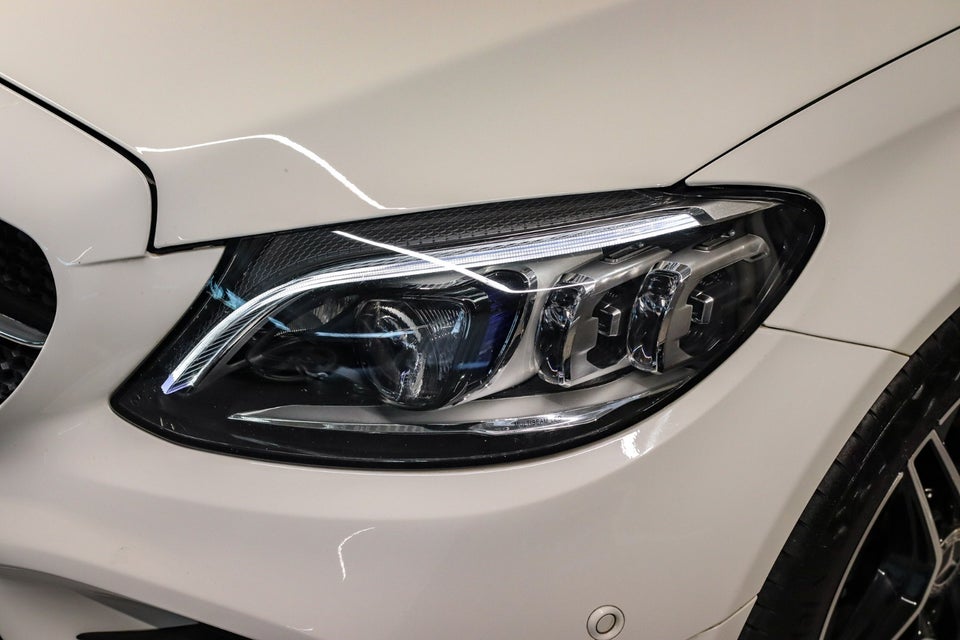 Mercedes C220 d 2,0 AMG Line Night Edition stc. aut. 5d