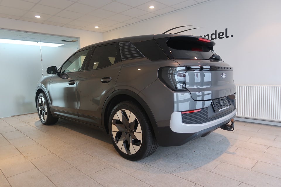 Ford Explorer 84 Premium Extended Range AWD 5d