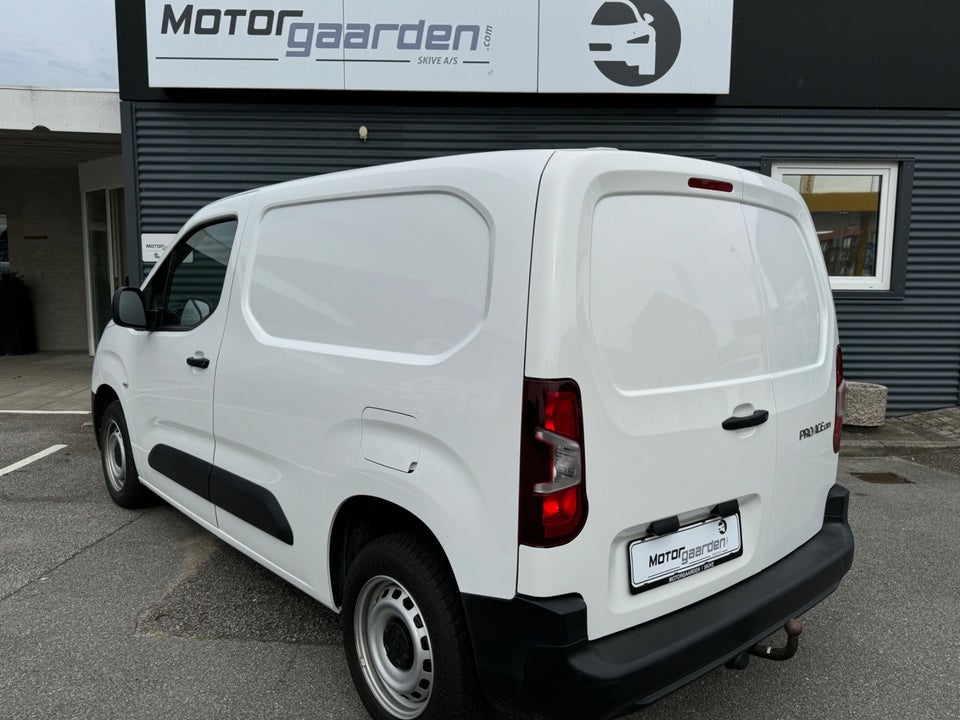 Toyota ProAce City 1,5 D 75 Medium Base 5d