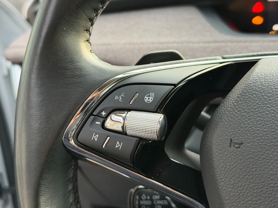 Skoda Enyaq 80 iV Loft 5d