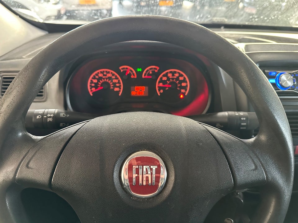 Fiat Doblò Cargo 1,3 MJT Basic L2 4d