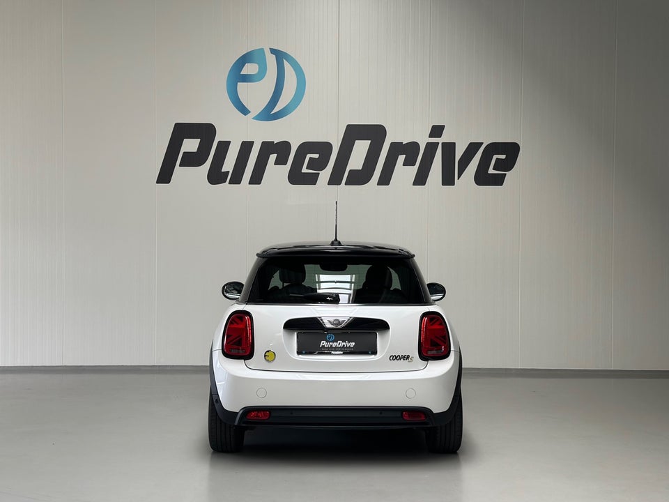 MINI Cooper SE Classic Trim 3d