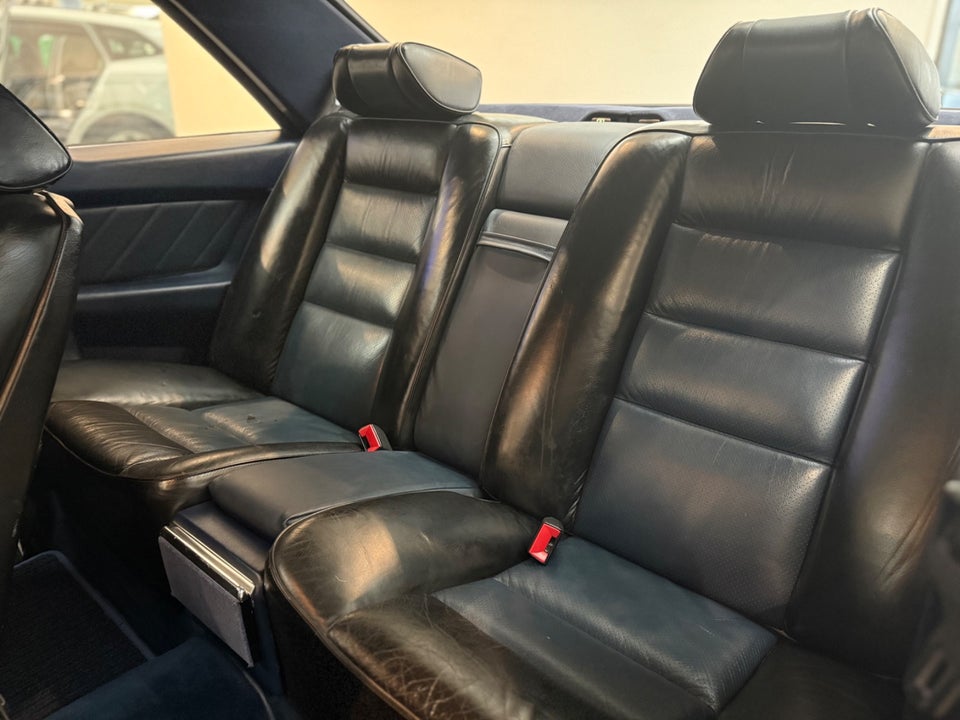 Mercedes 380 SEC 3,8 V8 2d