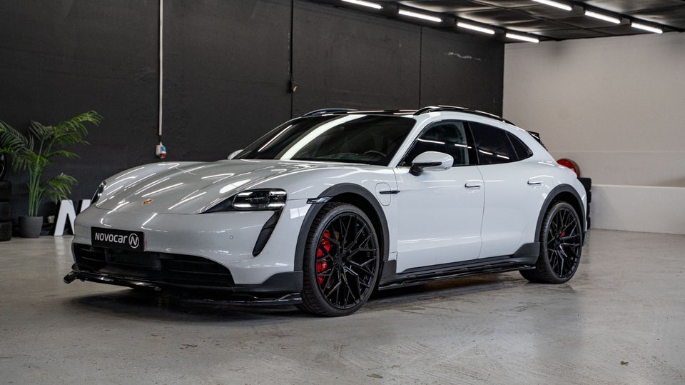 Porsche Taycan 4S Performance+ Cross Turismo 5d