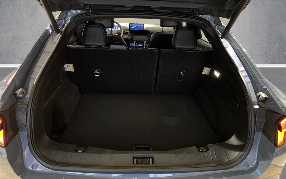 Ford Mustang Mach-E 70 Premium Standard Range AWD 5d