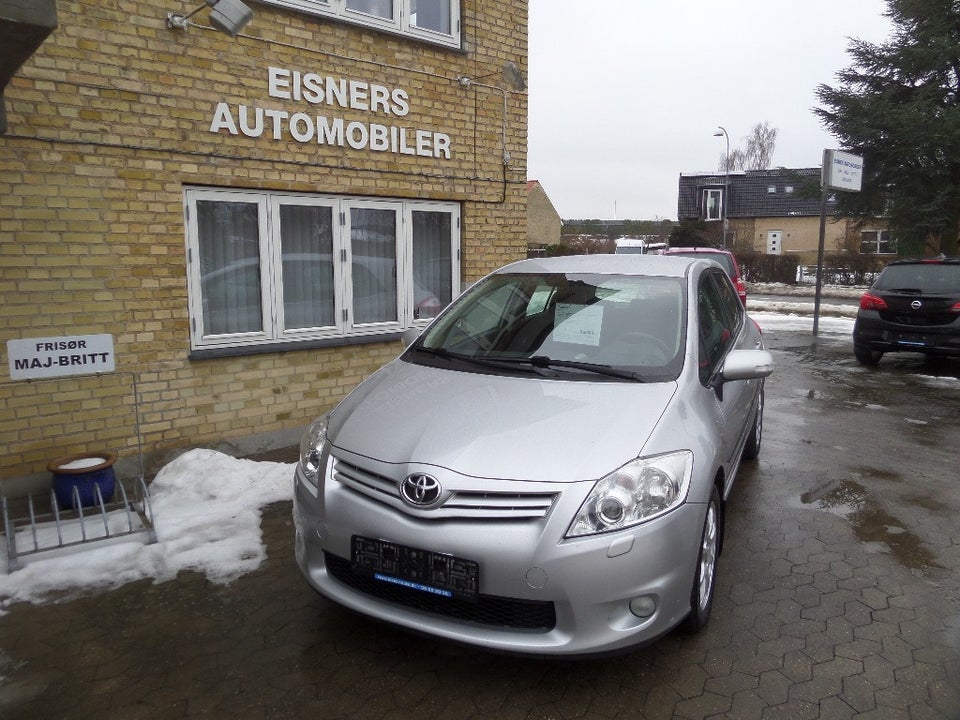 Toyota Auris 1,6 T2 5d