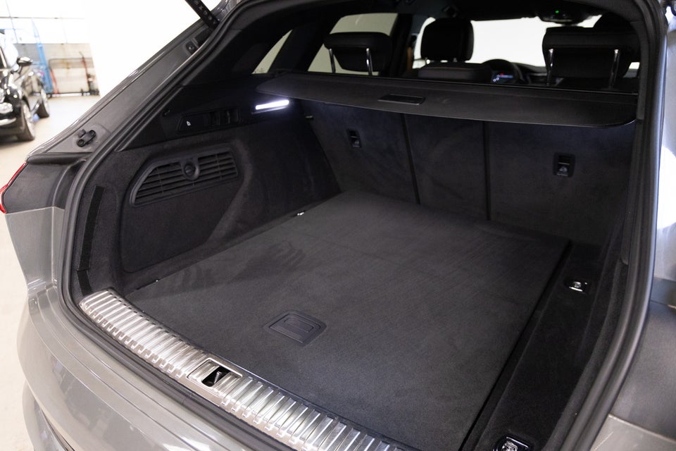 Audi e-tron 55 Black Edition Sportback quattro 5d
