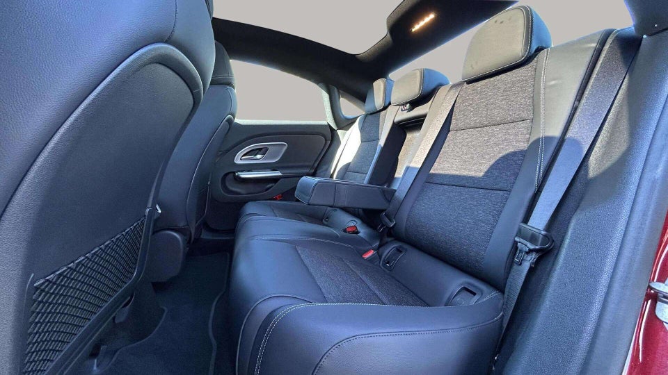 Mercedes CLA250+ electric Progressive Advance Plus 4d