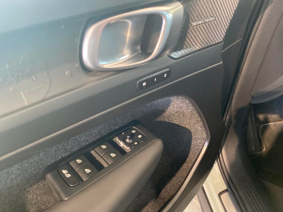 Volvo XC40 ReCharge Extended Range Ultimate 5d