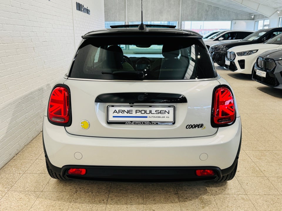 MINI Cooper SE Edition Premium Plus 3d