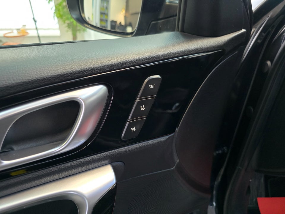 Kia Ceed 1,6 PHEV Upgrade SW DCT 5d