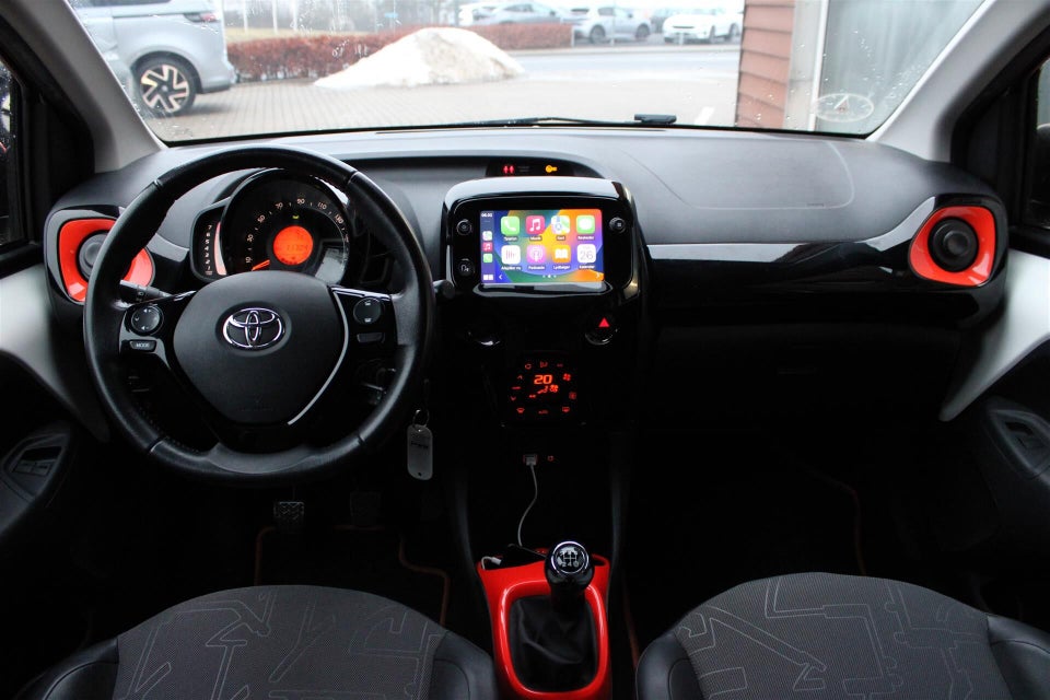 Toyota Aygo 1,0 VVT-i x-style 5d