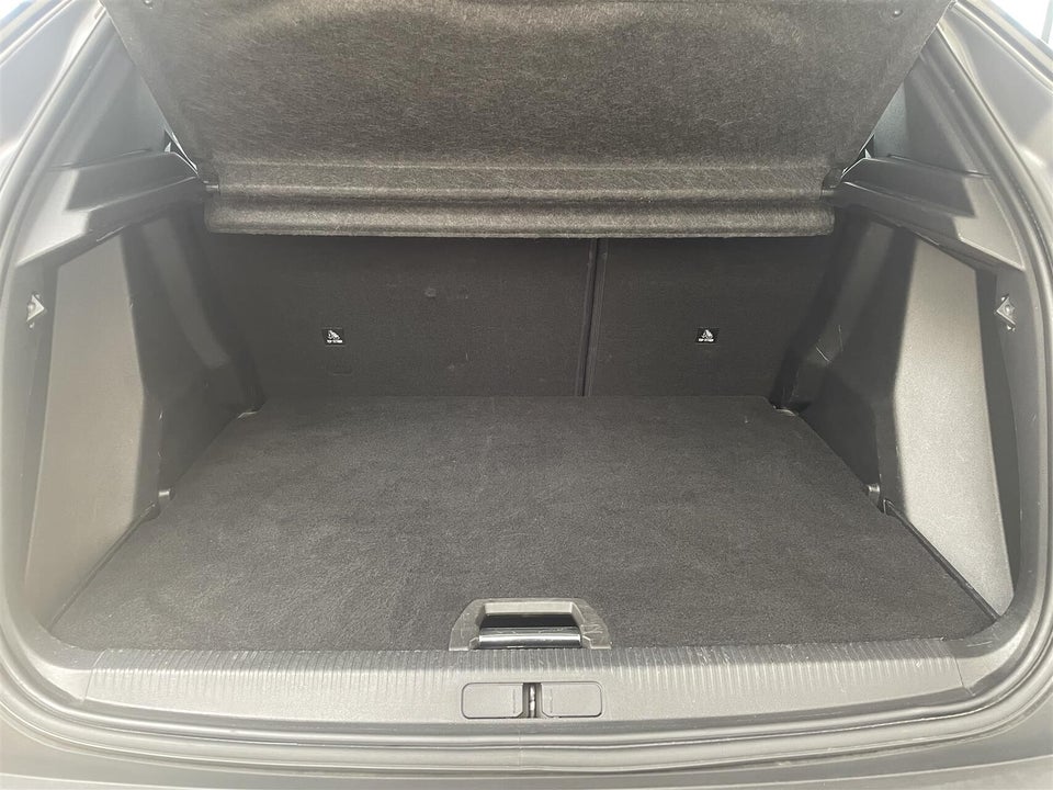 Peugeot 2008 1,5 BlueHDi 130 Allure Pack EAT8 5d
