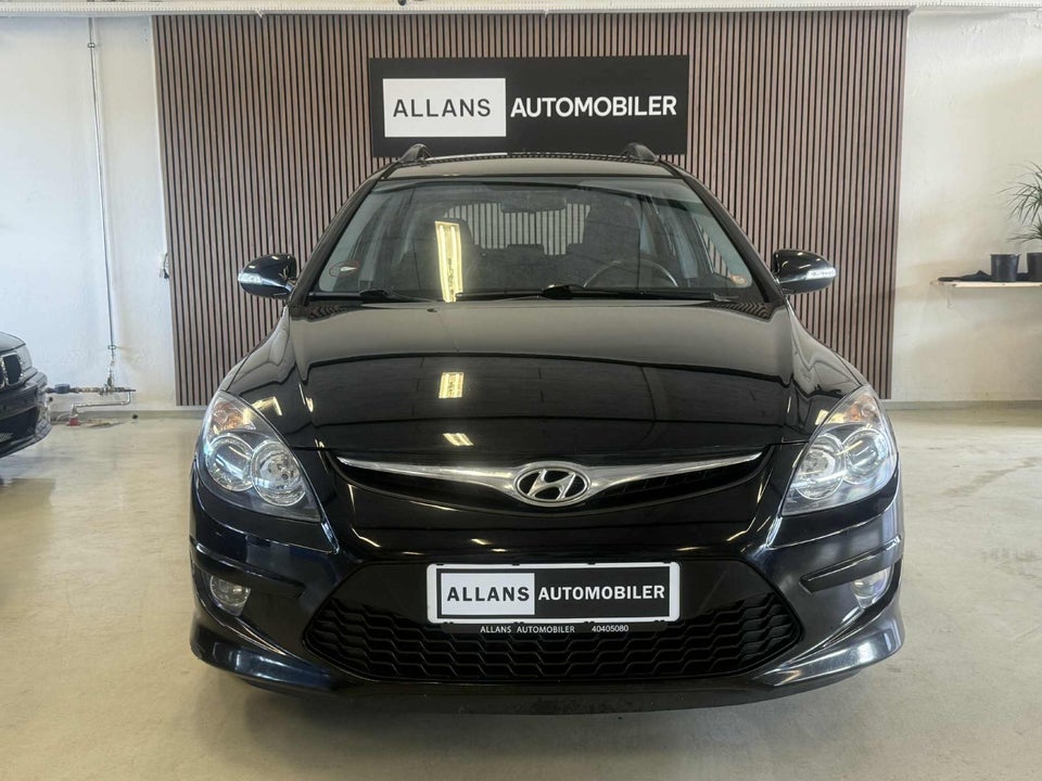 Hyundai i30 1,6 CRDi 90 Blue Drive CW 5d