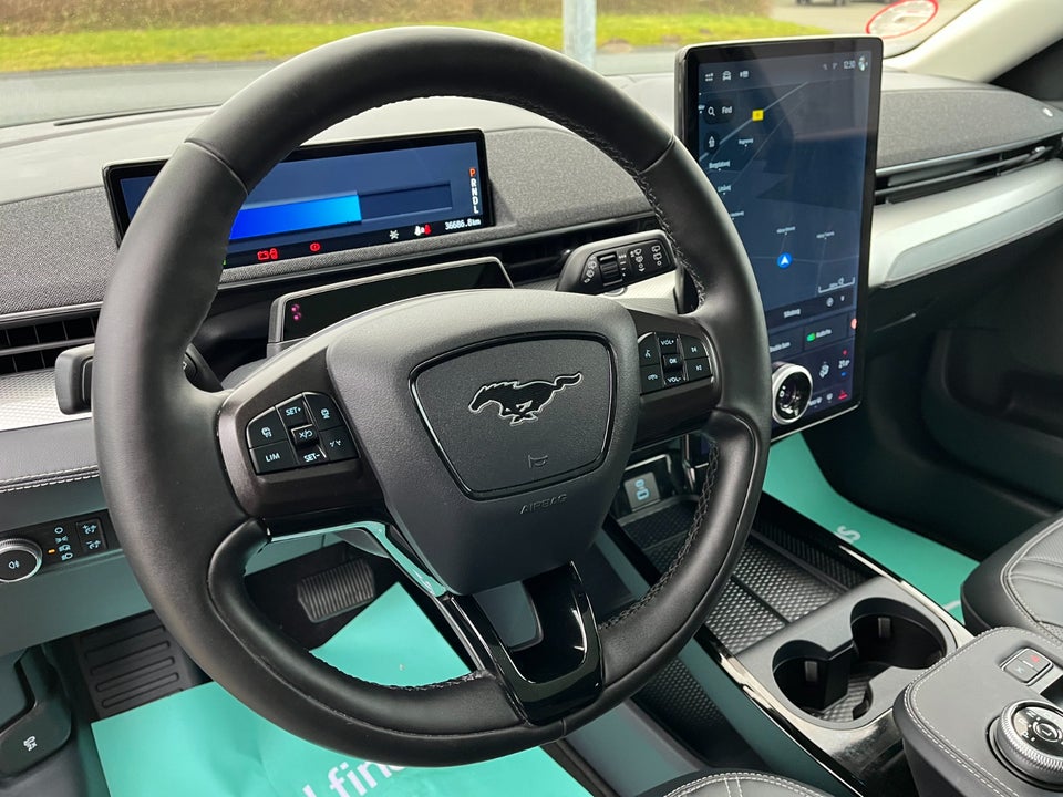 Ford Mustang Mach-E 98 Extended Range 5d