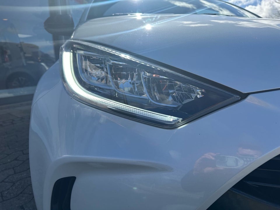 Toyota Yaris 1,5 Hybrid H3 Style e-CVT 5d