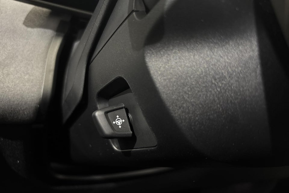 BMW iX xDrive60 Fully Charged 5d