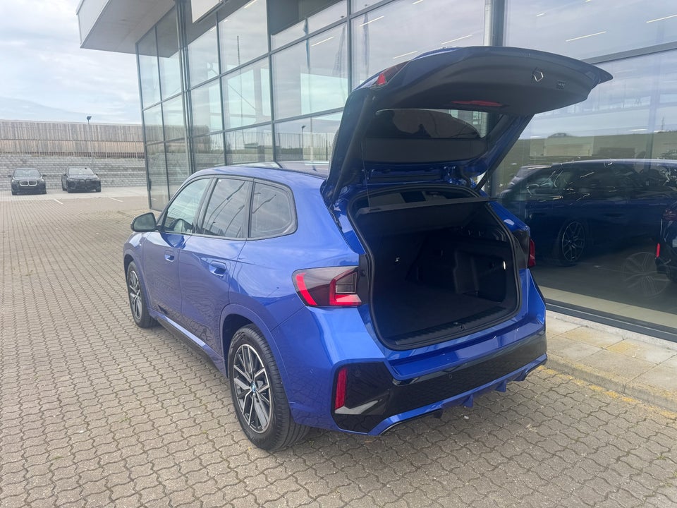 BMW iX1 eDrive20 M-Sport 5d