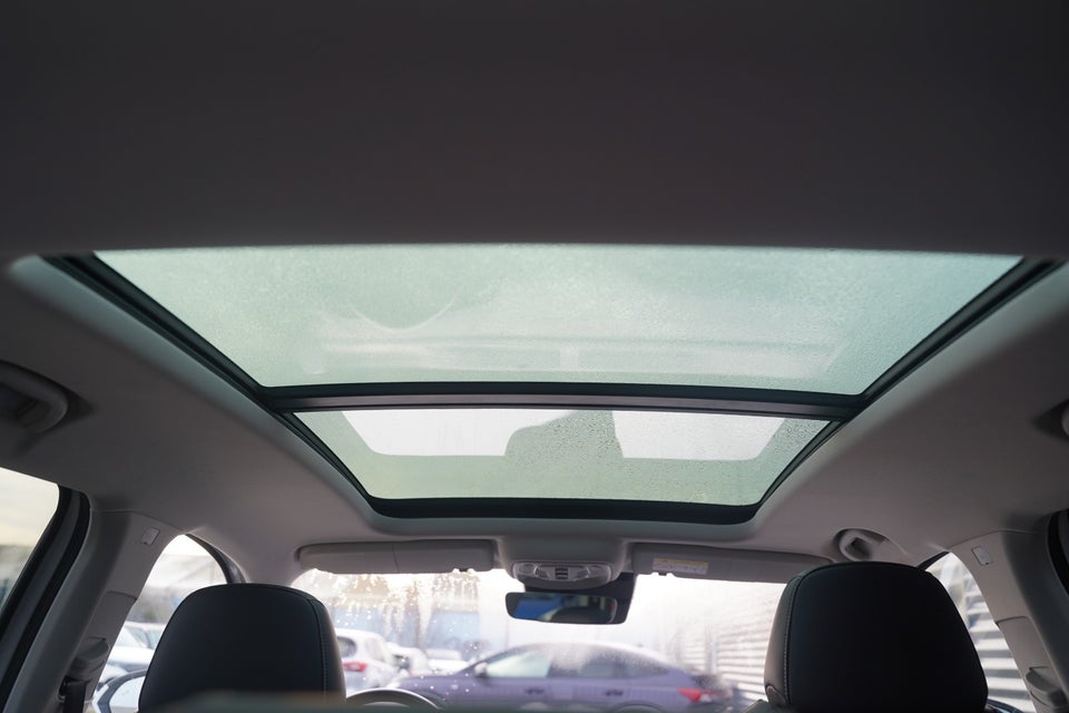 MG Marvel R Luxury 5d