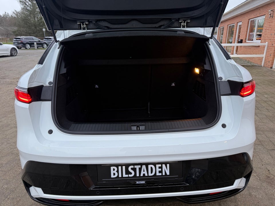 Renault Megane E-Tech 60 Equilibre 5d