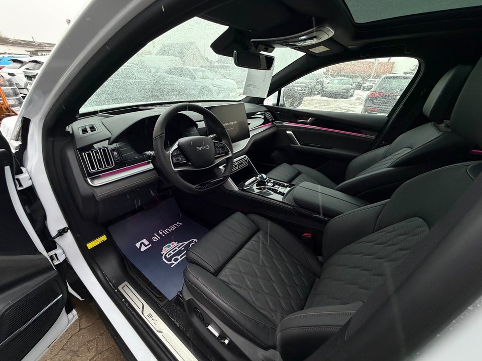 BYD Tang 109 Flagship AWD 7prs 5d