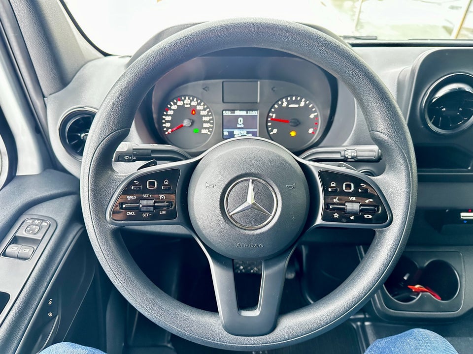 Mercedes Sprinter 317 2,0 CDi A2 Kassevogn aut. RWD