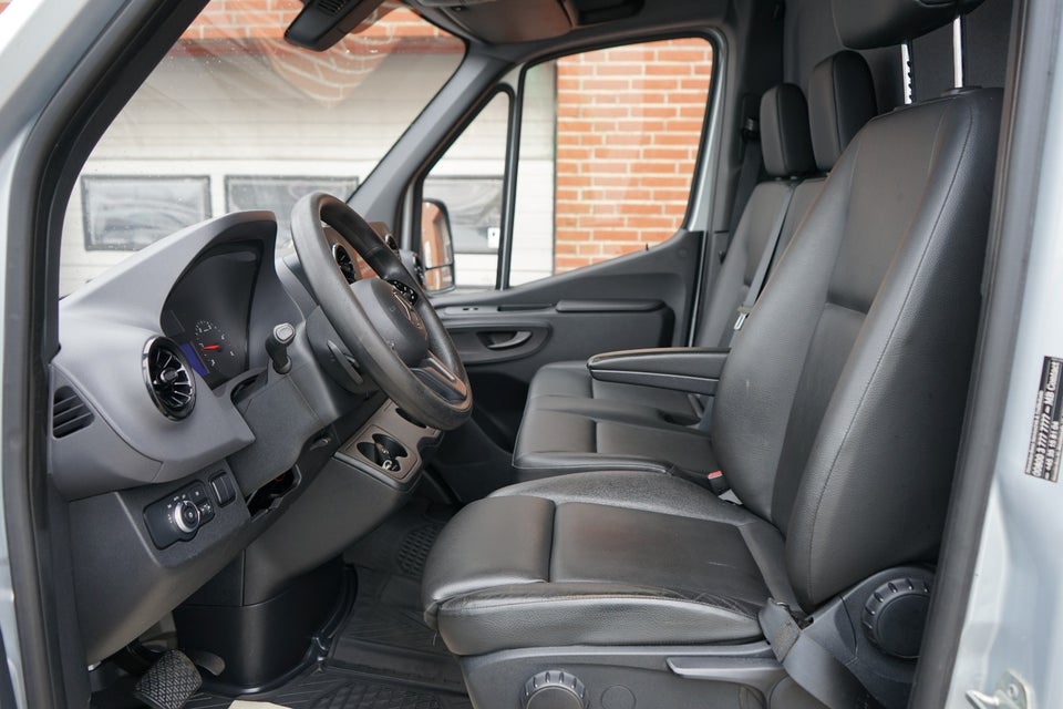 Mercedes Sprinter 316 2,2 CDi A2 Kassevogn aut. RWD