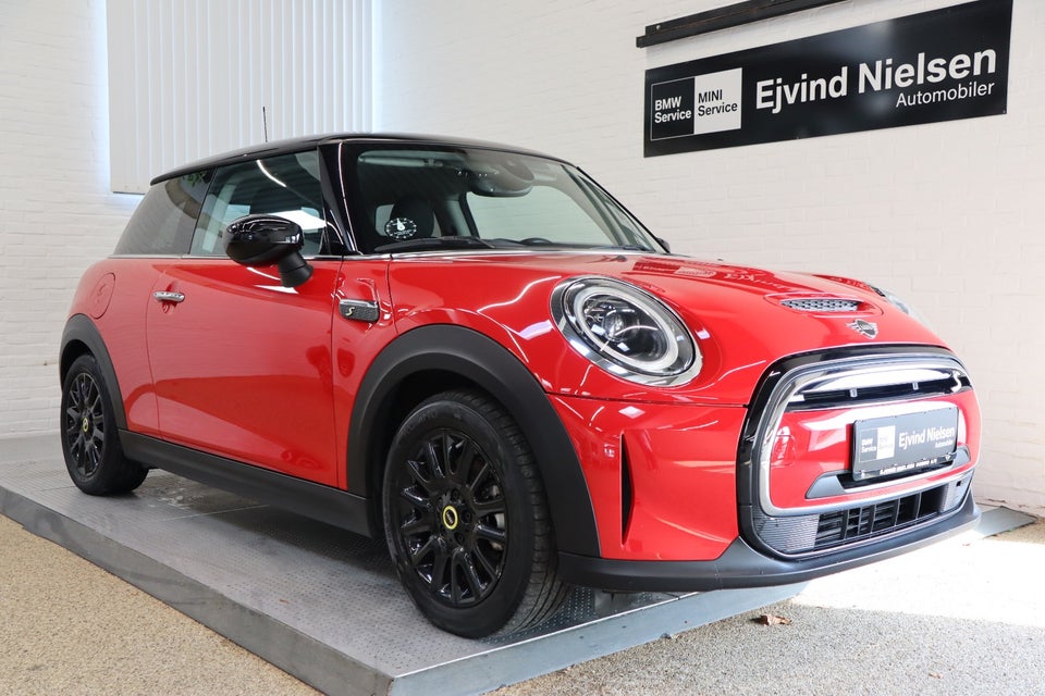 MINI Cooper SE Classic Trim 3d