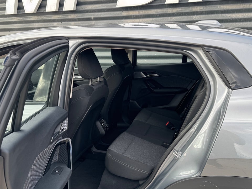 BMW iX2 eDrive20 5d