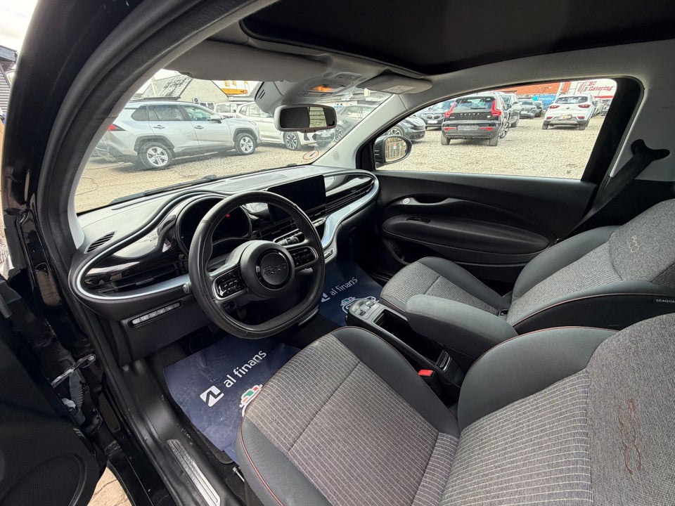 Fiat 500e 42 Icon Cabrio 2d