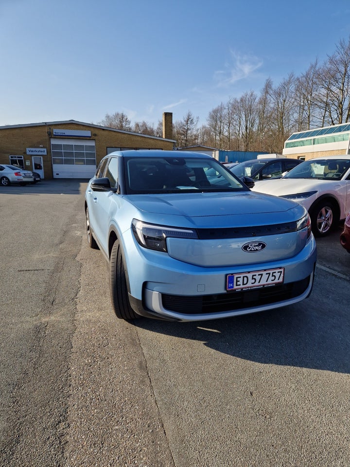 Ford Explorer 84 Premium Extended Range AWD 5d