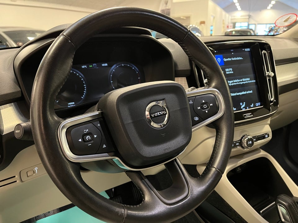 Volvo XC40 2,0 D3 150 Momentum aut. 5d