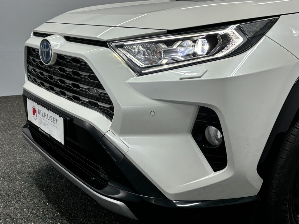 Toyota RAV4 2,5 Hybrid H3 Style MDS 5d