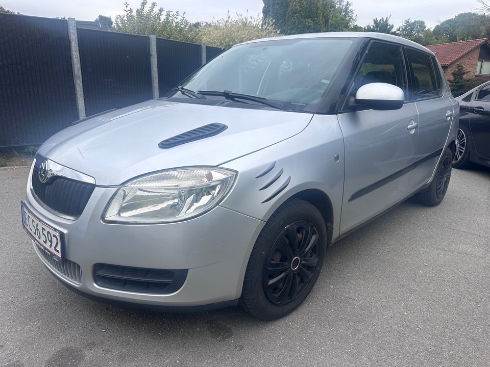 Skoda Fabia 1,4 16V Ambiente 5d