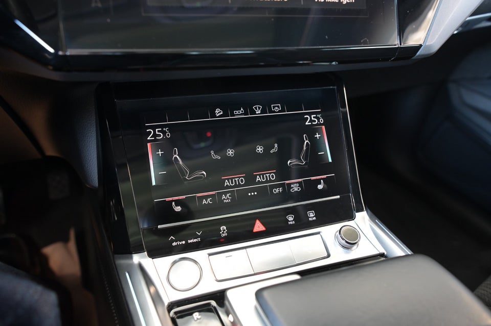 Audi e-tron 55 Advanced quattro 5d