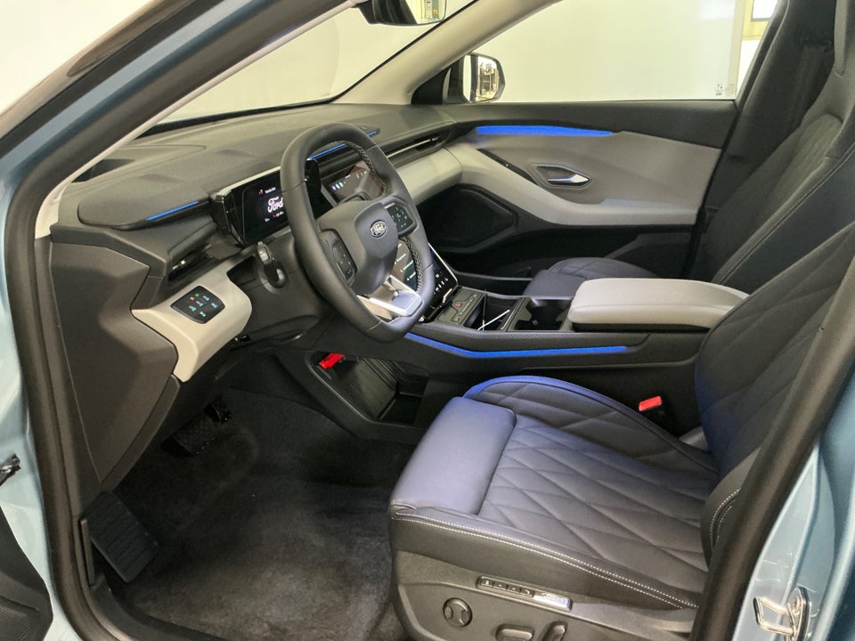 Ford Explorer 77 Premium Extended Range 5d