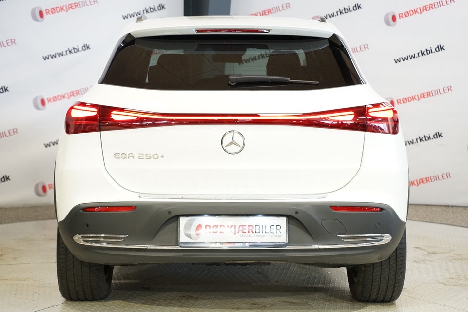 Mercedes EQA250+ Electric Art 5d