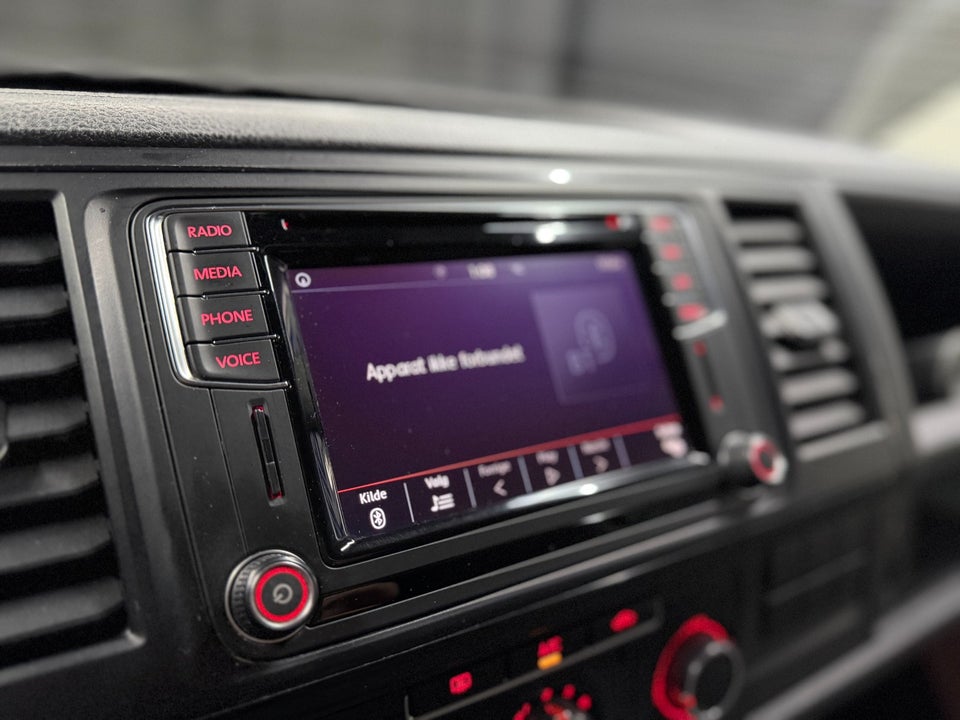 VW Transporter 2,0 TDi 204 Kassevogn DSG lang