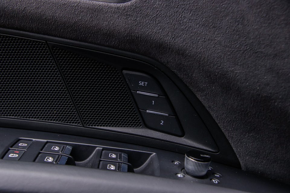 Audi e-tron GT quattro 4d