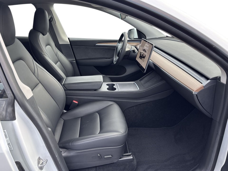 Tesla Model Y Long Range AWD 5d