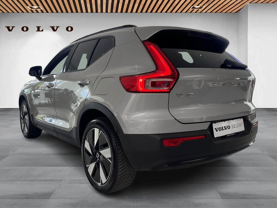 Volvo XC40 ReCharge Extended Range Plus 5d