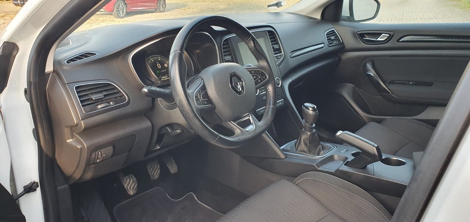 Renault Megane IV 1,2 TCe 130 Zen Sport Tourer 5d