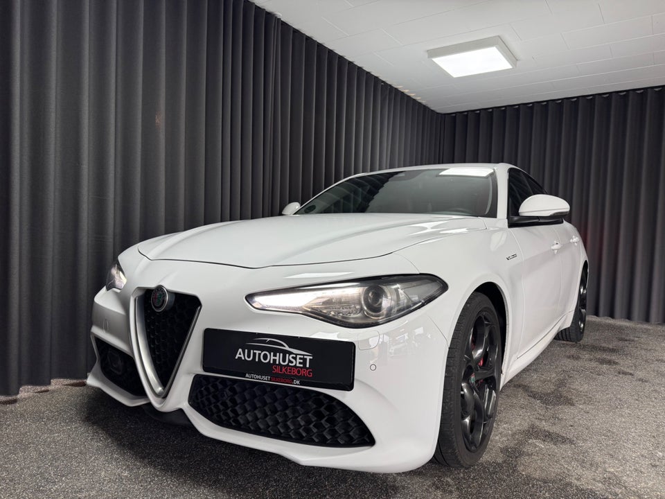 Alfa Romeo Giulia 2,0 T 280 Veloce aut. Q4 4d
